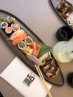 Sushi House food