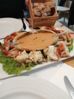 Nova Caravela food