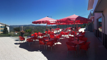 Gomes Pizzaria outside