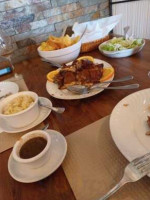 Leitao Da Vila food