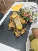 Sabores De Almeirim food