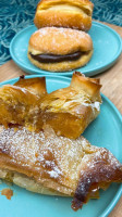 Confeitaria Henrique Carvalho food
